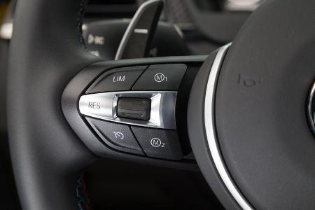 Lightweight BMW M4 Coupé, Bedienelemente