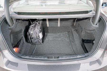 BMW 320i, Kofferraum