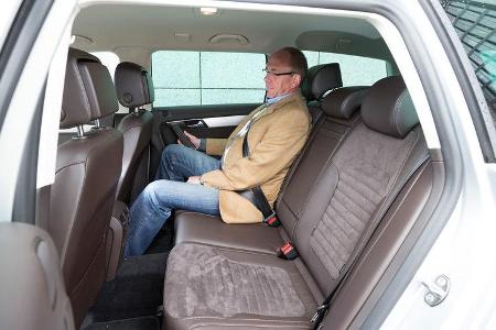 VW Passat Variant 2.0 TDI Highline, Rückbank, Beinfreiheit