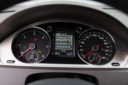VW Passat Variant 2.0 TDI Highline, Rundinstrumente, Tacho