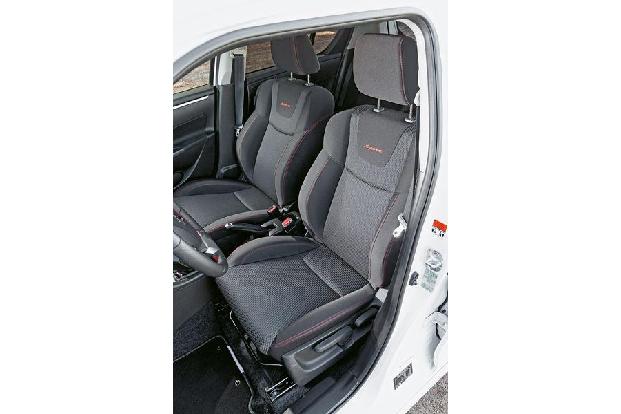 Suzuki Swift Sport, Fahrersitz