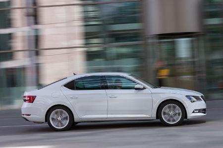 Skoda Superb 2.0 TSI, Seitenansicht