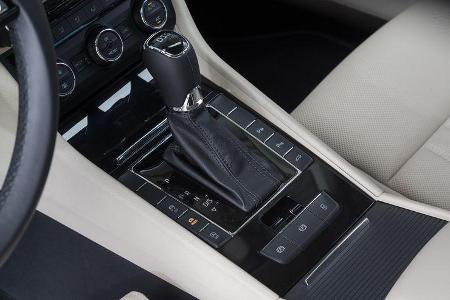 Skoda Superb 2.0 TSI, Schalthebel