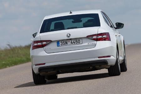 Skoda Superb 2.0 TSI, Heckansicht