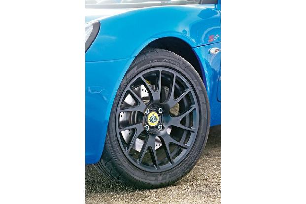 Lotus Elise S CR, Rad, Felge, Bremse