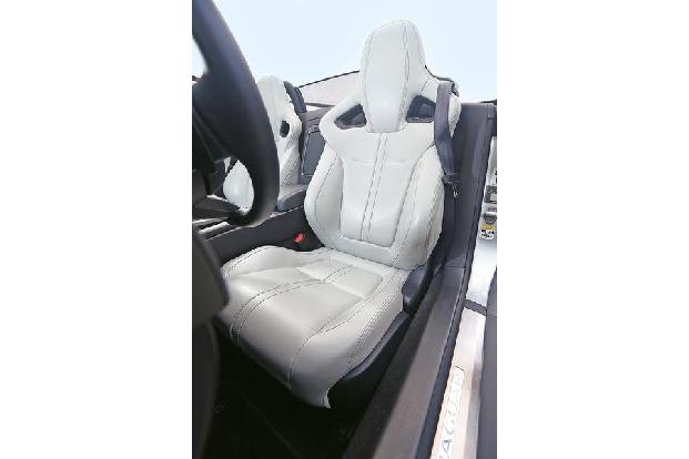 Jaguar F-Type, Fahrersitz