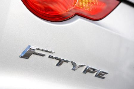 Jaguar F-Type, Typenbezeichnung