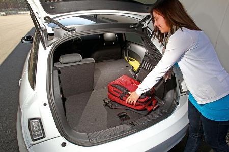 Audi A1 Sportback 2.0 TDI Ambition, Kofferraum, Ladefläche