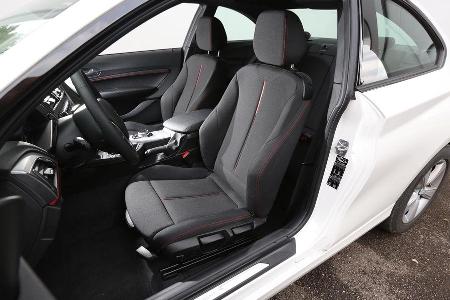 BMW 220i, Fahrersitz