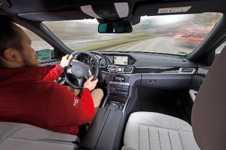 Mercedes E 350 Bluetec, Cockpit, Fahrersicht