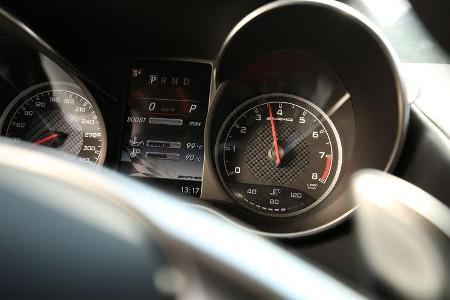 Mercedes-AMG GT, Rundinstrumente