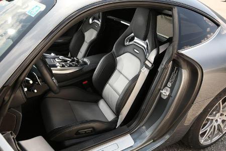 Mercedes-AMG GT, Fahrersitz