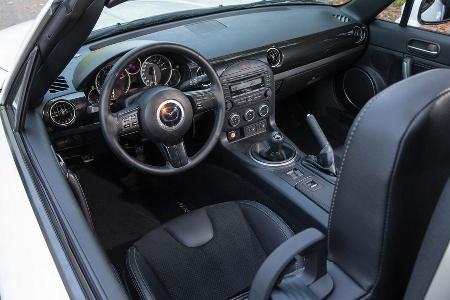Mazda MX-5 2.0 MZR, Cockpit