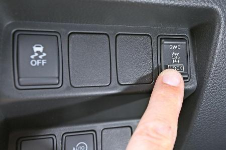 Nissan Qashqai 1.6 dCi 4x4, Bedienelemente