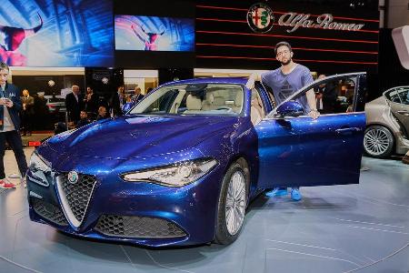 Alfa Romeo Giulia gegen BMW 3er Limousine, Kaltvergleich, Vergleich, Genf, 03/2016