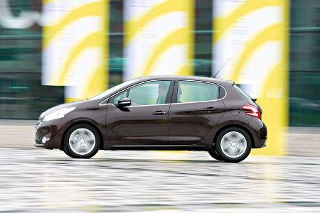 Peugeot 208 e-HDi 115 Allure, Seitenansicht
