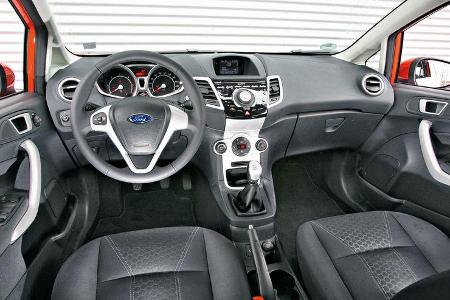 Ford Fiesta 1.6 TDCi Titanium, Cockpit