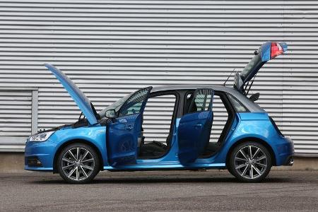 Audi A1 Sportback 1.4 TFSI, Seitenansicht, Türen offen
