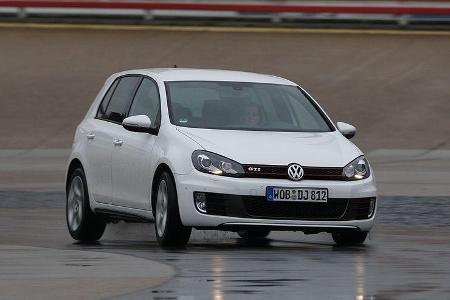 VW Golf GTI vs Golf GTD
