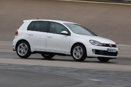 VW Golf GTI vs Golf GTD
