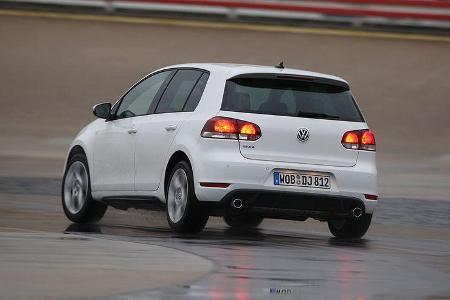 VW Golf GTI vs Golf GTD