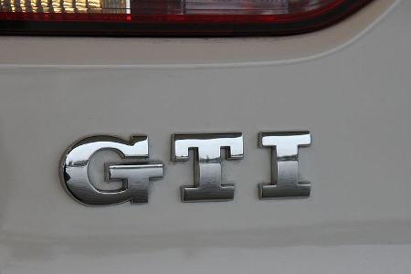 VW Golf GTI vs Golf GTD