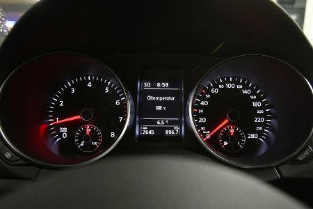 VW Golf GTI vs Golf GTD