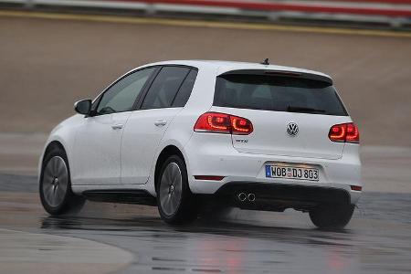 VW Golf GTI vs Golf GTD