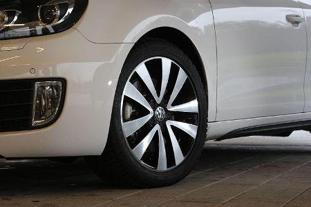 VW Golf GTI vs Golf GTD