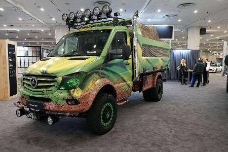 New York Auto Show 2053