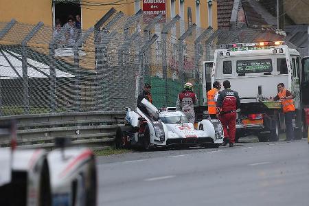 Impressionen - 24h-Rennen - Le Mans 2014 - Audi R18 e-tron quattro - Unfall