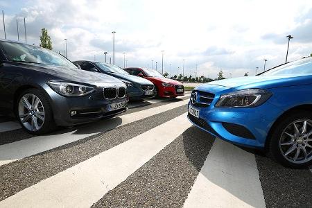 Mercedes A-Klasse, Audi A3, BMW 1er, Volvo V40 im Vergleichstest
