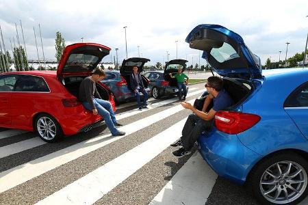 Mercedes A-Klasse, Audi A3, BMW 1er, Volvo V40 im Vergleichstest
