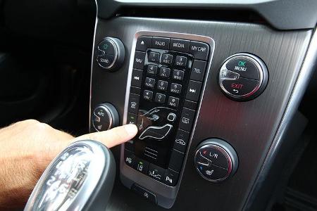Volvo V40 T4, Cockpit