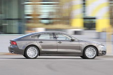 03/11 aumospo 07/2011 Audi A7 3.0 TFSI Quattro