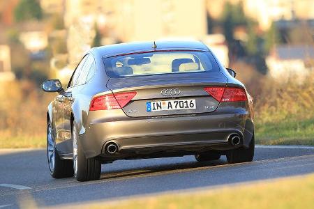 03/11 aumospo 07/2011 Audi A7 3.0 TFSI Quattro