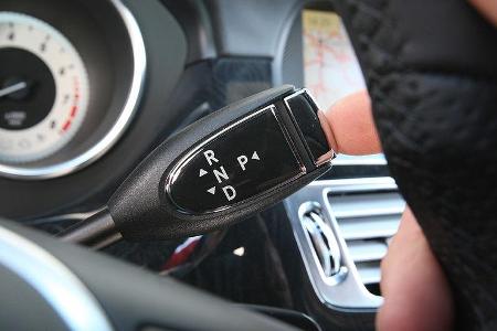 03/11 aumospo 07/2011 Mercedes CLS 350, Automatikwählhebel