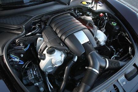 03/11 aumospo 07/2011 Porsche Panamera, Motor