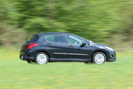 Peugeot 308 98 VTi Access, Seitenansicht