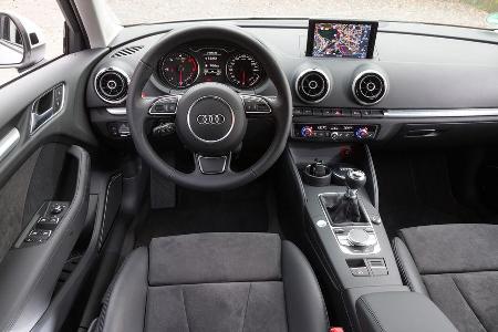 Audi A3 2.0 TDI, Cockpit