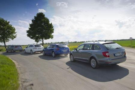 Skoda Superb, Mazda 6 Kombi, Renault Laguna Grandtour, Opel Insignia Sports Tourer
