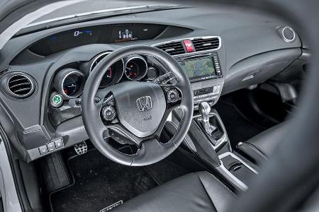 Honda Civic 1.6i-DTEC, Cockpit