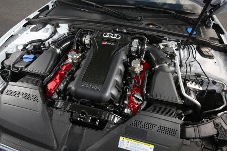 Audi RS 5 Cabriolet, Motor