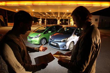 Honda Jazz 1.3 DSi i-VTEC IMA Exclusive, Toyota Yaris 1.5 VVT-i Hybrid Life, Frontansicht