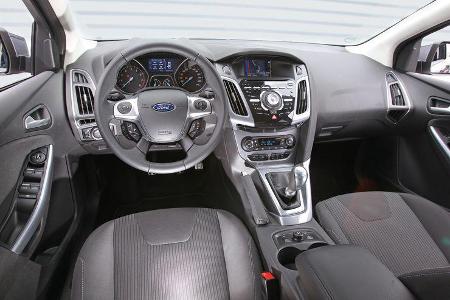 Ford Focus 1.6 Ecoboost, Cockpit, Lenkrad
