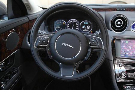 Jaguar XJ 3.0 D, Cockpit