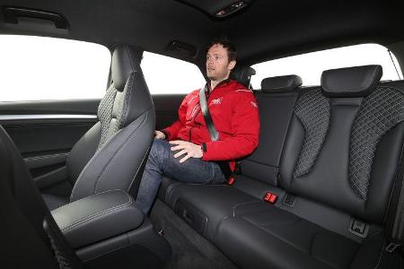 Audi S3 2.0 TFSI, Rücksitz, Beinfreiheit