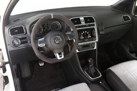 KL Racing-Polo R WRC, Cockpit