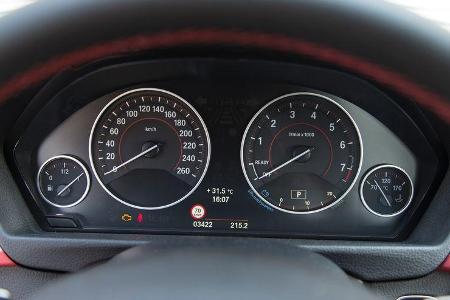 BMW 320i, Rundinstrumente, Tacho