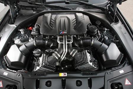 BMW M5, Motor